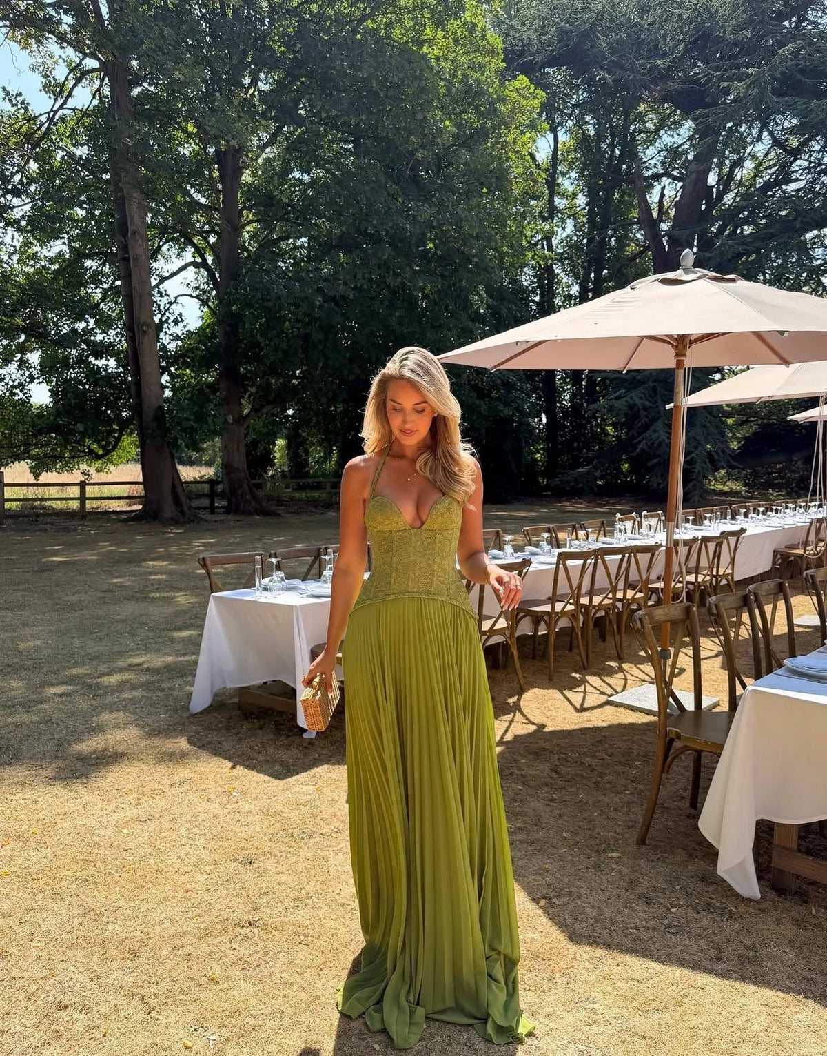 Women’s Elegant Floral Maxi Wedding Guest Dress with Pleated Skirt