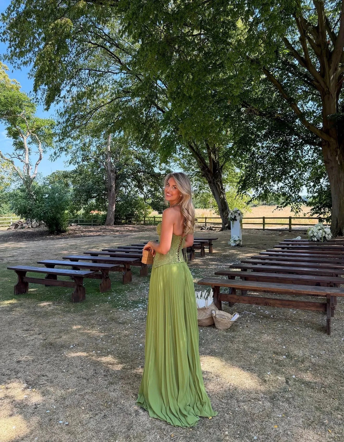 Women’s Elegant Floral Maxi Wedding Guest Dress with Pleated Skirt