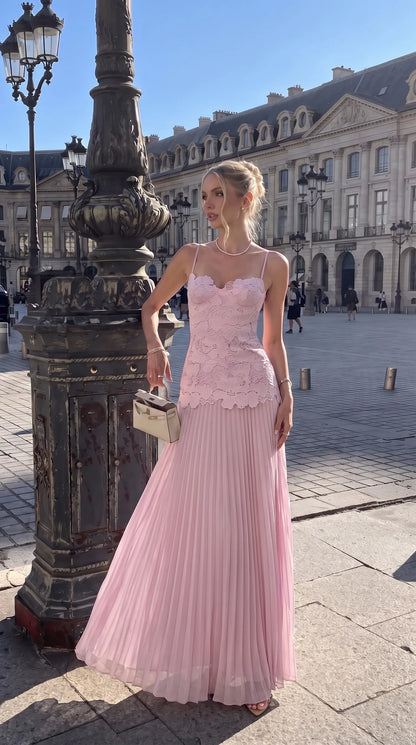 Women’s Elegant Floral Maxi Wedding Guest Dress with Sweetheart Neckline