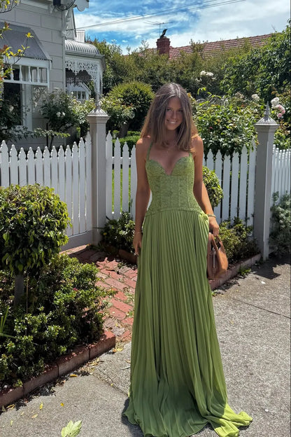 Women’s Elegant Flowy Maxi Wedding Guest Dress with Pleated Detail