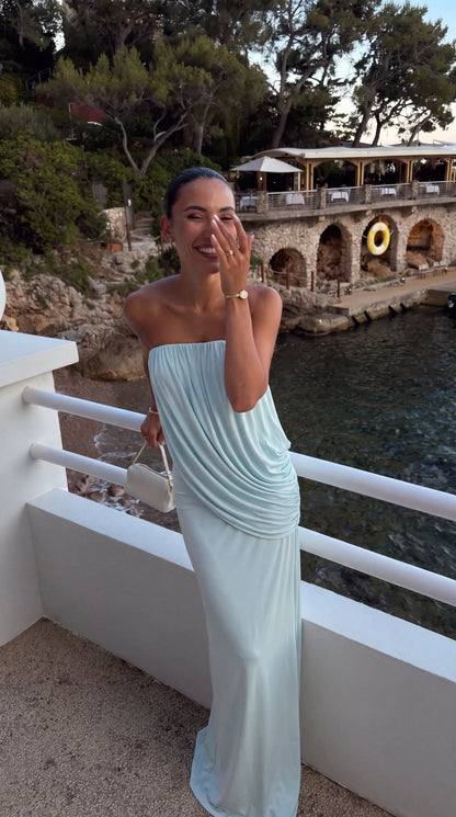 Women’s Elegant Formal Maxi Wedding Guest Dress with Strapless Neckline