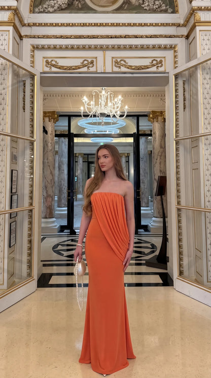 Women’s Elegant Formal Maxi Wedding Guest Dress with Strapless Neckline