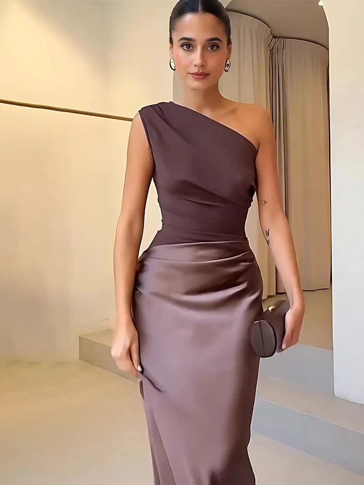 Women's Elegant One-Shoulder Maxi Wedding Guest Dress with Asymmetric Neckline