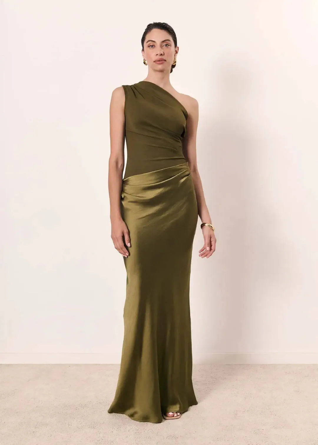 Women's Elegant One-Shoulder Maxi Wedding Guest Dress with Asymmetric Neckline