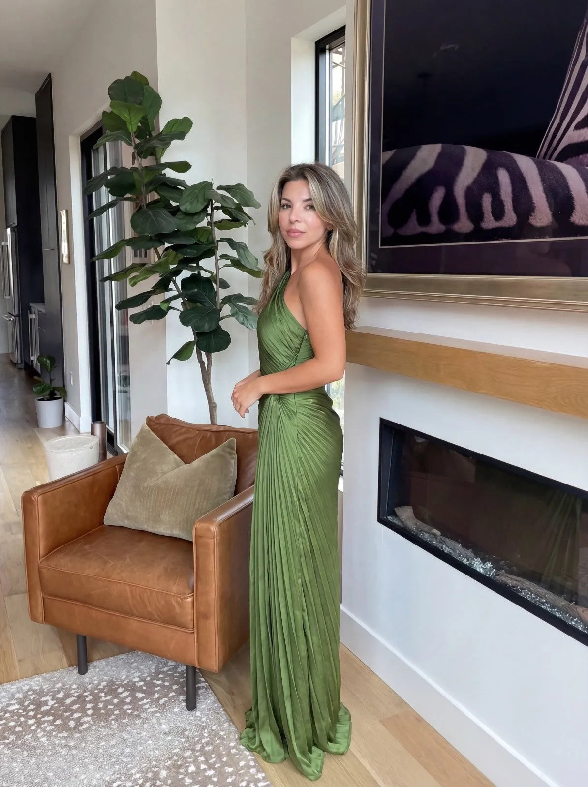 Women's Elegant Pleated Maxi Wedding Guest Dress with One Shoulder
