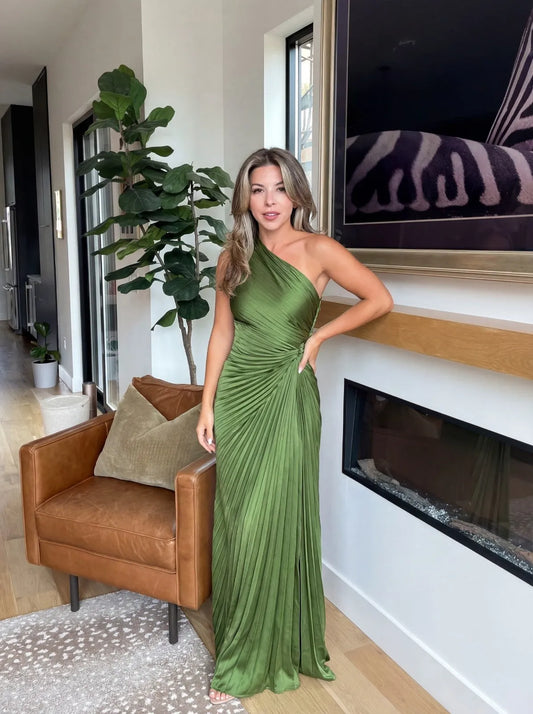 Women's Elegant Pleated Maxi Wedding Guest Dress with One Shoulder