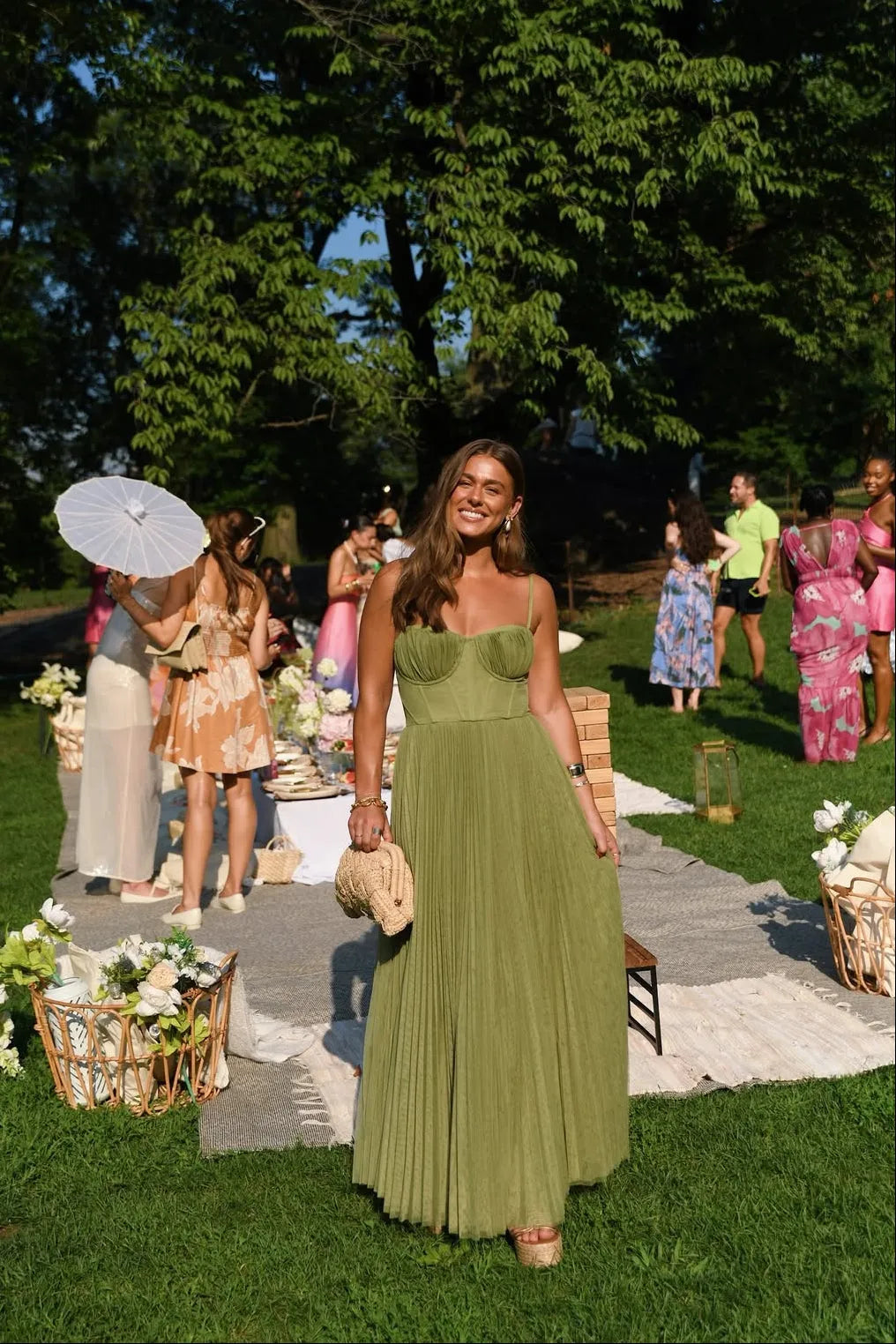 Women’s Elegant Pleated Maxi Wedding Guest Dress with Sweetheart Neckline
