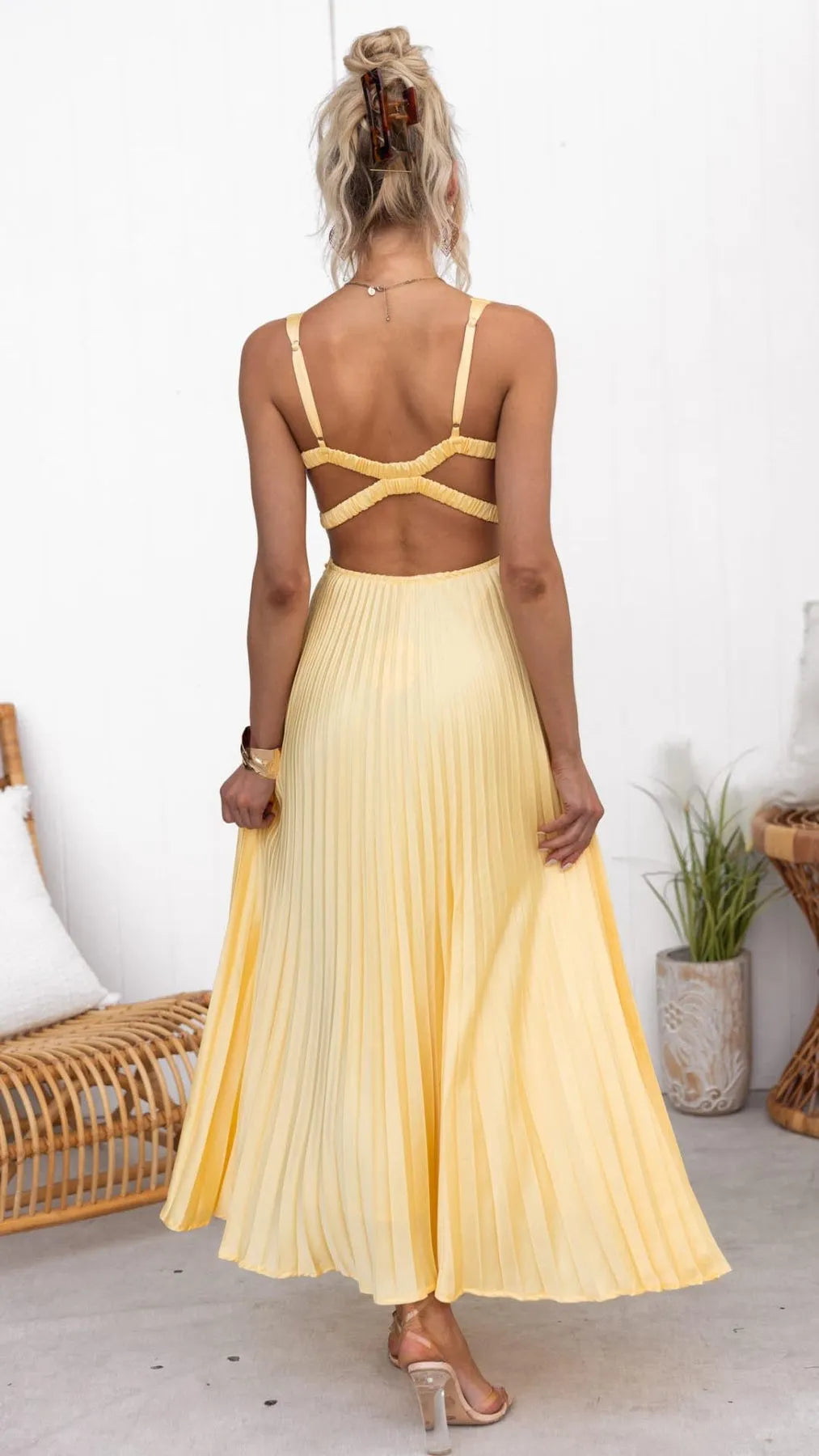 Women’s Elegant Pleated Maxi Wedding Guest Dress with V-Neck