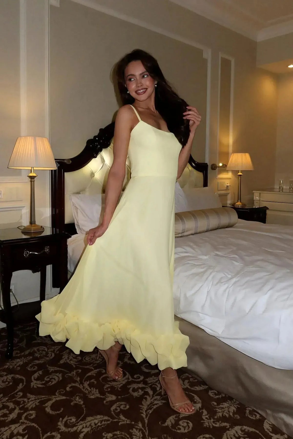 Women’s Elegant Ruffle Maxi Wedding Guest Dress with Spaghetti Straps