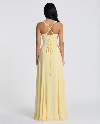 Women's Elegant Sleeveless Maxi Wedding Guest Dress with Sweetheart Neckline