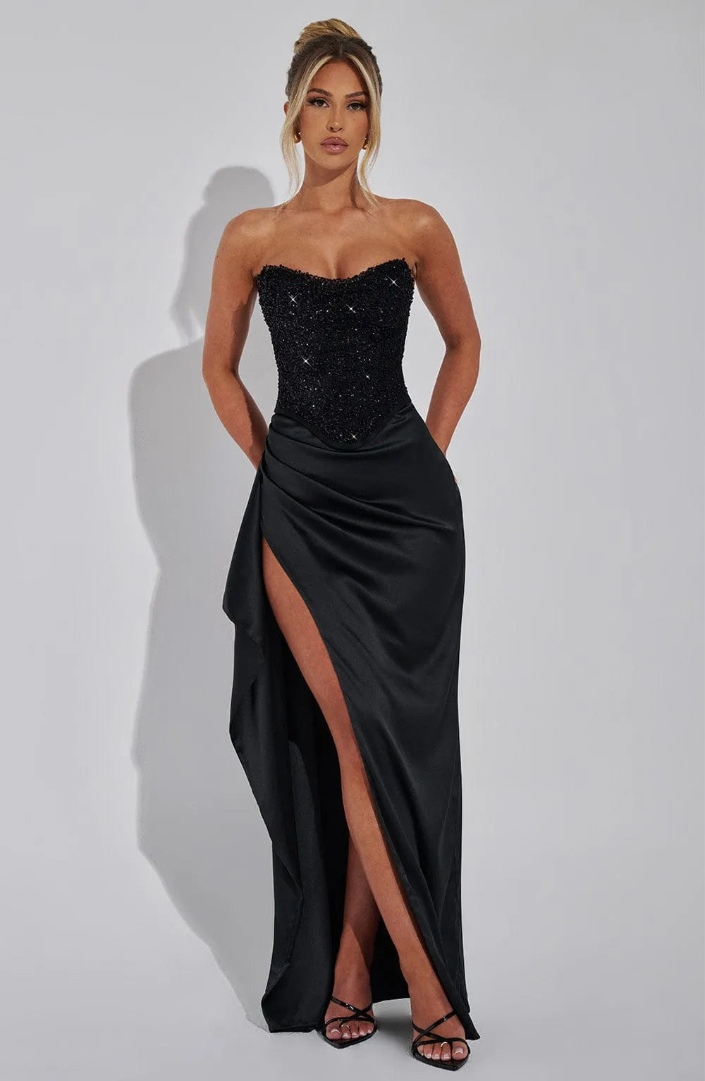 Women's Elegant Strapless Maxi Wedding Guest Dress with Slit